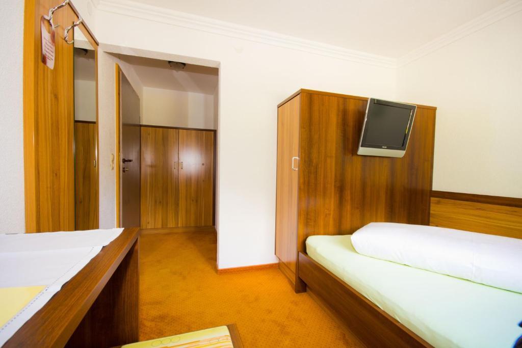 Hotel Garni Hainbacherhof Сьолден Стая снимка