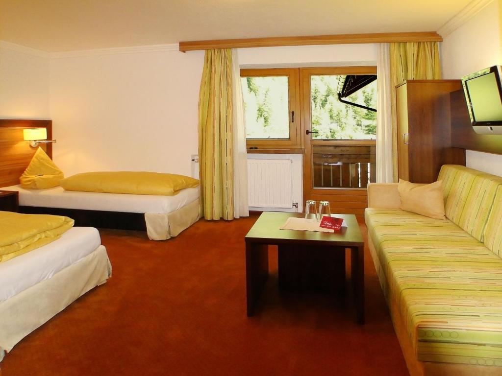 Hotel Garni Hainbacherhof Сьолден Стая снимка