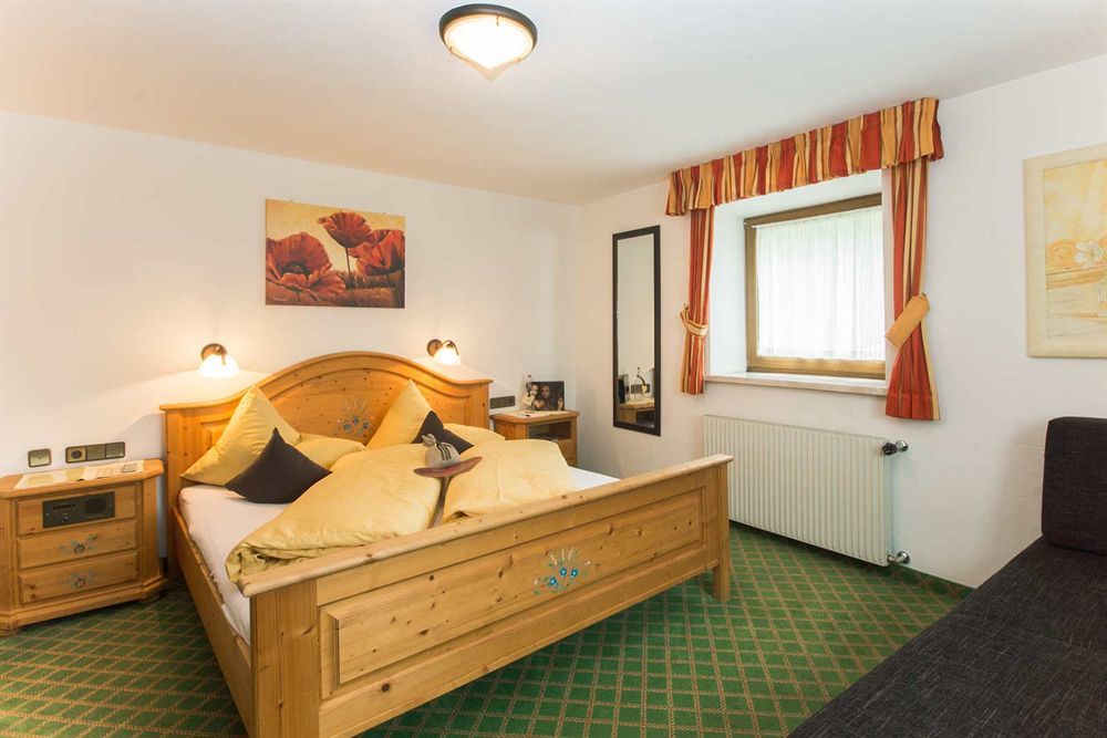 Hotel Garni Hainbacherhof Сьолден Екстериор снимка
