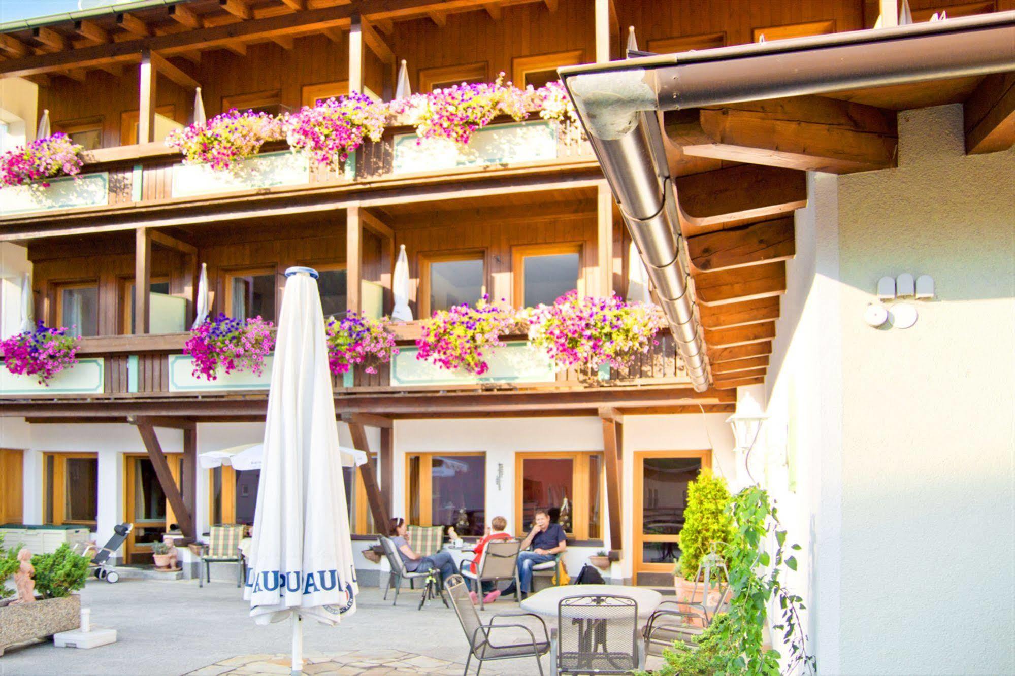 Hotel Garni Hainbacherhof Сьолден Екстериор снимка